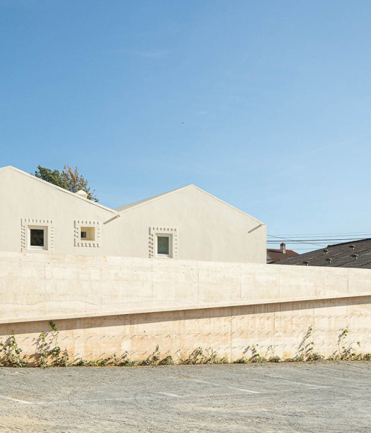 Olaria Municipal por ARDE Arquitetura + Design. Fotografía por Ivo Tavares Studio