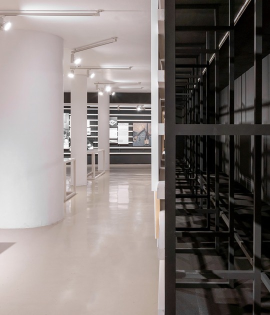 Exhibition space at the ICO Museum by Studio Pachón-Paredes. Photograph by Luis Asín