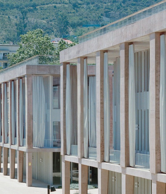 VHIR Vall d’Hebron Campus Research Center by BAAS + ESPINET/UBACH. Photograph by Gregori Civera