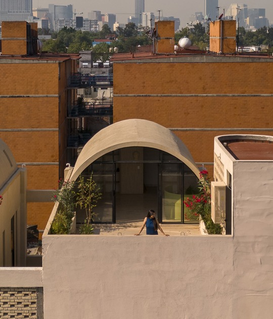 Mariano Azuela 194 by Bloqe Arquitectura. Photograph by Pavelin