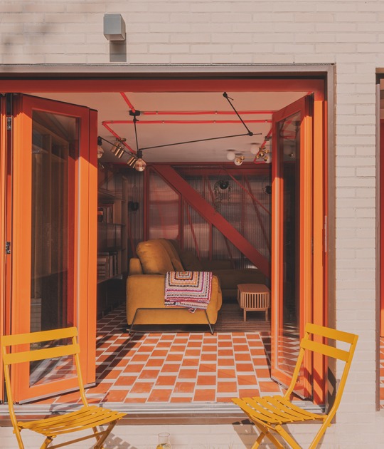 "Casa Feliz" by Conjuntos Empáticos. Photograph by Estudio Balloon (Javier de Paz)