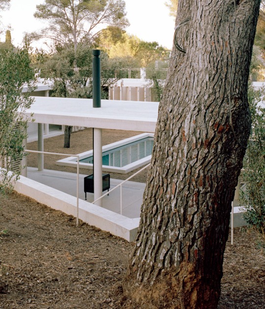 Casa patio por Arquitectura-G. Fotografía por Maxime Delvaux