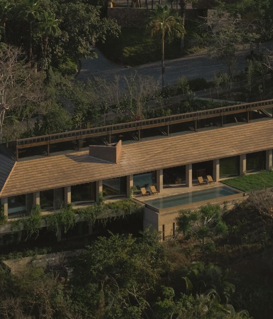 Casa Kupuri por Central de Arquitectura + Módica Ledezma. Fotografía por Zaickz Moz