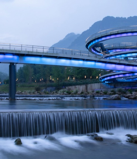 "G Clef" Bridge by ZZHK Architects. Photograph by Arch-Exist