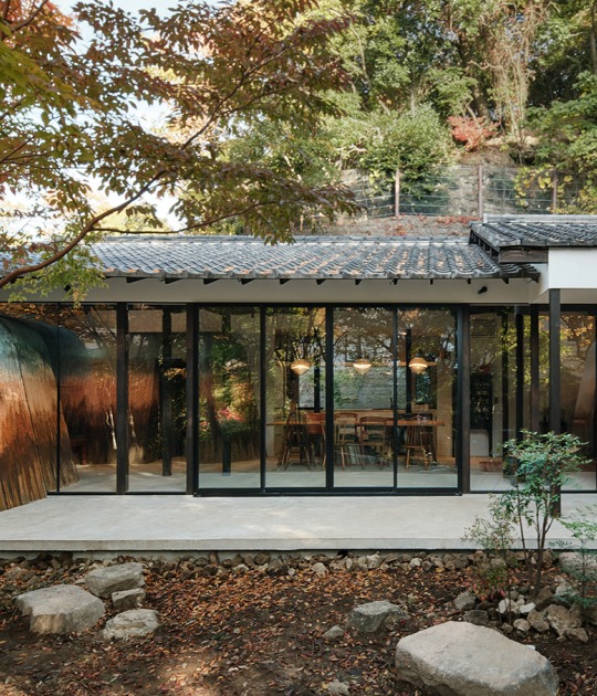 Haniyasu House by AATISMO. Photograph by Shinya Sato  