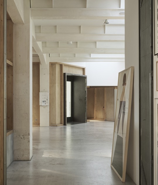 SOLO CSV por estudioHerreros. Fotografía por Luis Díaz Díaz