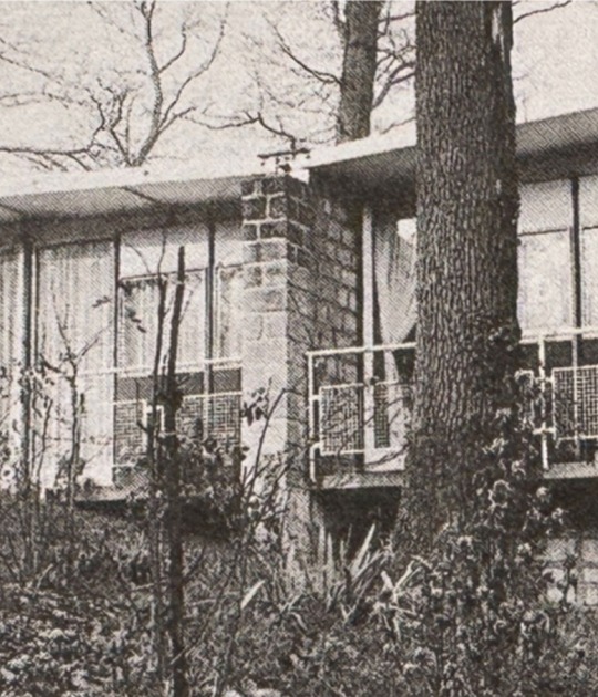 "Maison Coque (ADMM)." Aluminium facade panels. «Jean Prouvé - Inventeur de maisons» exhibition. Image courtesy of Laffanour | Galerie Downtown and Fondation CAB Saint-Paul de Vence.