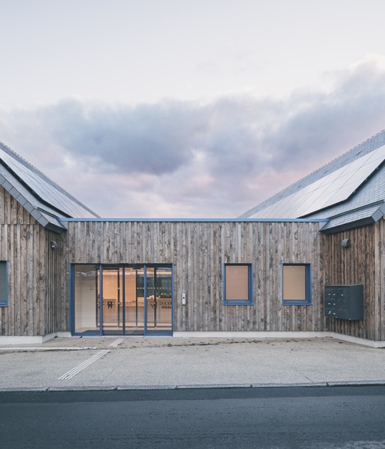 Centro de salud Tremblay Val-Couesnon por Celeste. Fotografía por Eric Sueur