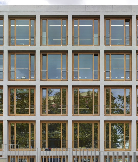 CEU San Pablo Faculty of Law by José María Sánchez Arquitectos. Photograph by Roland Halbe