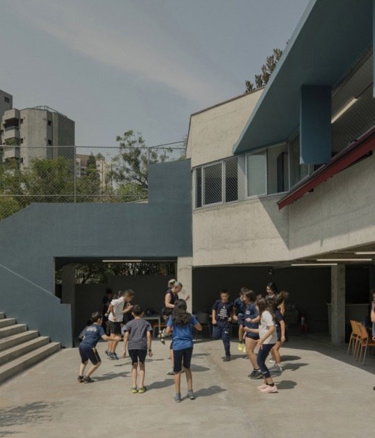 São Sabas College by Guido Otero Arquitetura. Photograph by Federico Cairoli