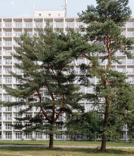 «Kosmalt» por Atrium Architekti. Fotografía por Matej Hakár