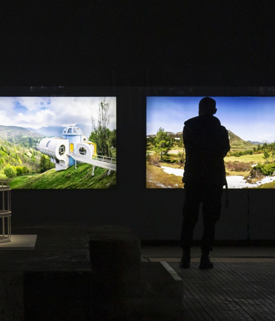 Exposición «La revuelta y la nieve» por Dionisio González. Fotografía por De la Puente fotoespacio. Cortesía de LEV Festival