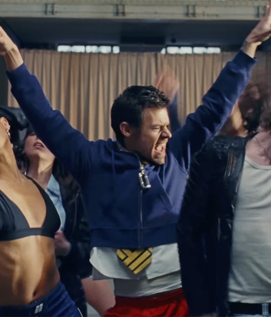 «Dance No More» por Harry Styles