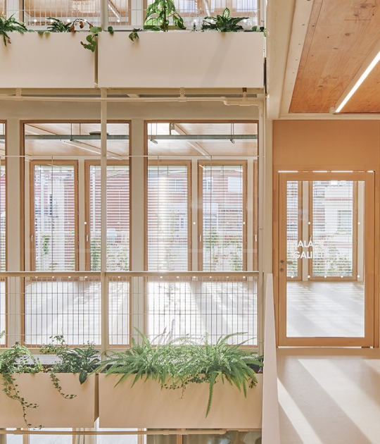 Sants Social Centre by Laos Arquitectura + Mercè Zazurca Codolà + César Sánchez Medrano. Photograph by Jose Hevia