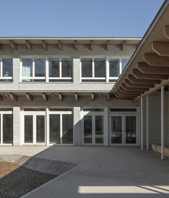 Escuela Missak y Mélinée Manouchian por Tracks Architectes. Fotografía por Guillaume Amat