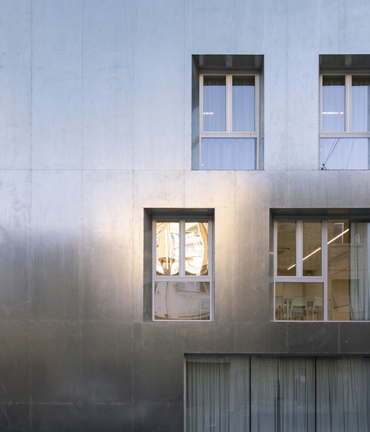 Stanbrook Training Centre Expansion by Grávalosdimonte Arquitectos. Photograph by Alex Sahún, Alberto Casas