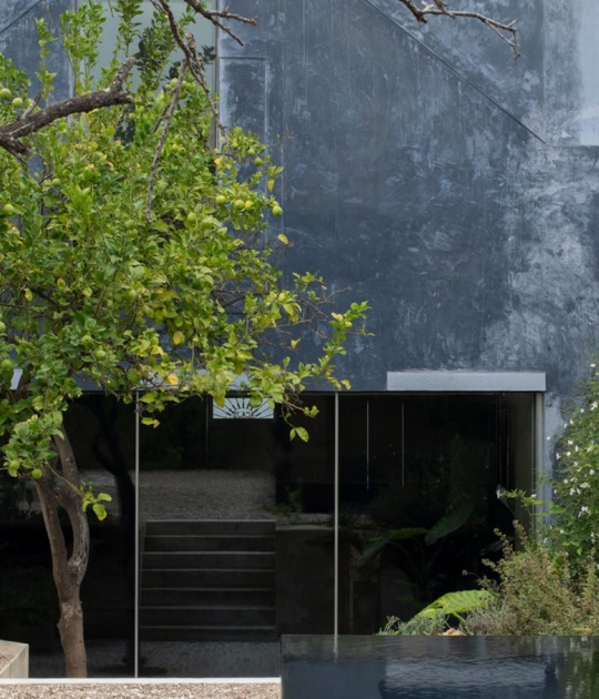 Blue house by extrastudio. Photograph by Mikael Olsson