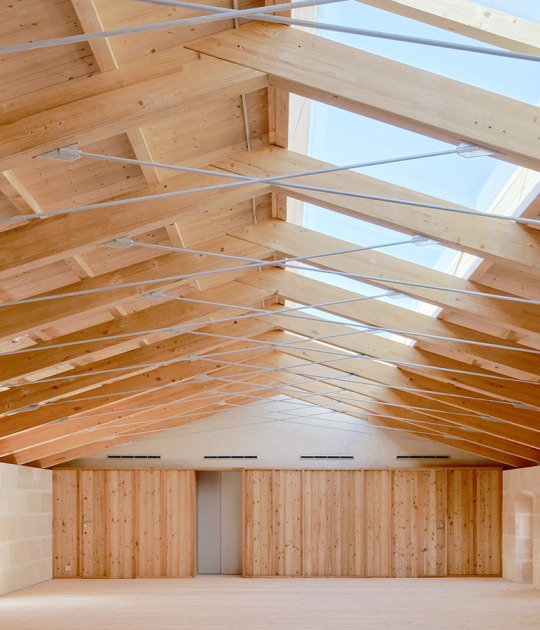 Vila Santa Eugenia House by Peris Toral + Aulets. Photograph by José Hevia 