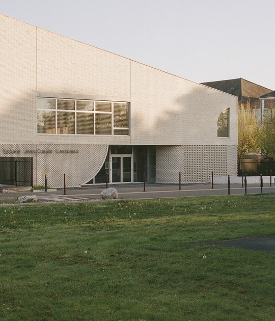 Jean-Claude Casadesus Conservatory and Auditórium by Ateliers O-S architectes. Photograph by Cyrille Weiner