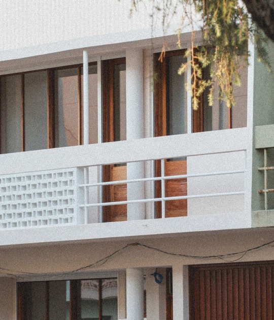 House in "O Lar Familiar" by José Pedro Lima. Photograph by José Campos