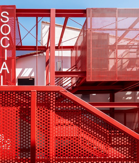 Rehabilitation of buildings for Social Space in the Campoamor neighborhood by Antonio Galiano Garrigós. Photograph by David Frutos 