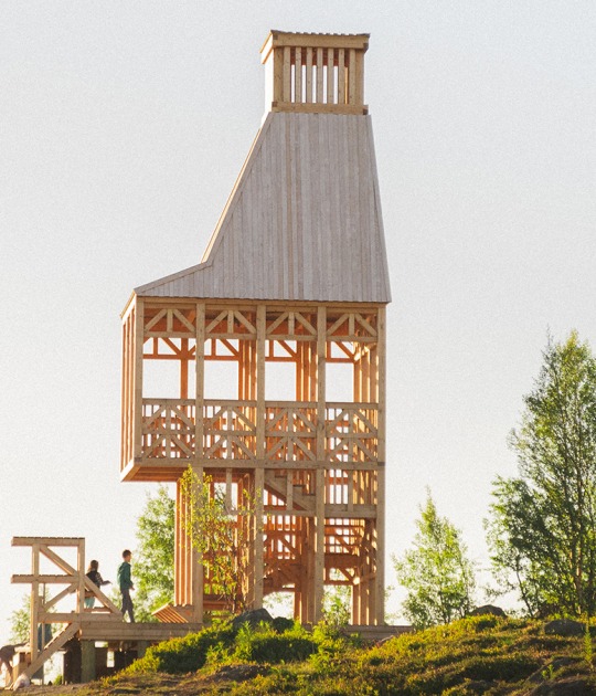 Kola Bay Lighthouse Viewpoint by Evgeny Makarenko Timber Architecture Workshop. Photograph by Alexey Arushanyan, Alexey Malenchik, Tatiana Okuneva