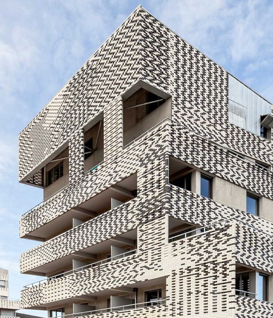 Edificios A, B y D. Viviendas en Toulouse por Mateo Arquitectura. Fotografía por Adrià Goula
