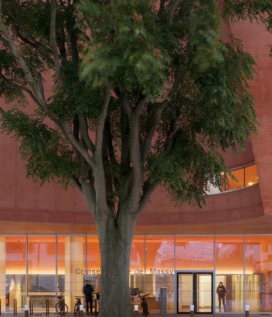 Dance, Music and Theatre Conservatoire in Massy by Dominique Coulon & associés. Photograph by Eugeni Pons