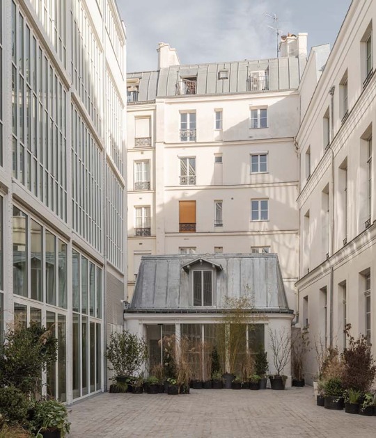 Calle Pavée por MARS Architectes. Fotografía por Maris Mezulis
