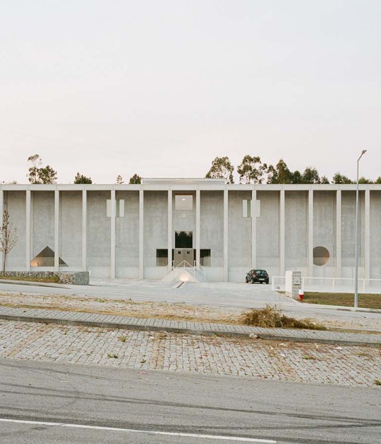 Corcet Headquarters Building by Nuno Melo Sousa. Photograph by Federico Farinatti 