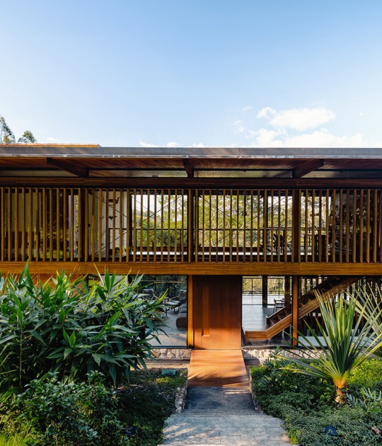 Pinhal House by Cornetta Arquitetura. Photography by Manuel Sá 