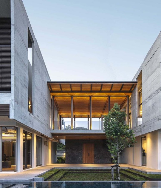 BAAN NO.1 by Junsekino Architect and Design. Photograph by June’s Photo