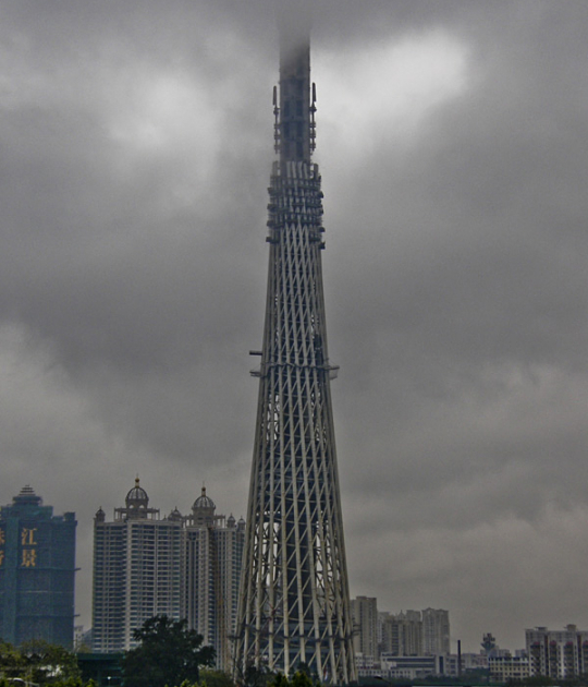 Torre de TV. Guangzhou TV Tower /  广州塔 por Information Based Architecture