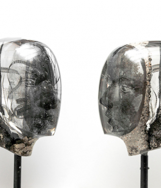 Merging Units, resina, hormigón, altura 76 cm, 2018. Oliver Czarnetta. Imagen cortesía de Galería Lucía Mendoza