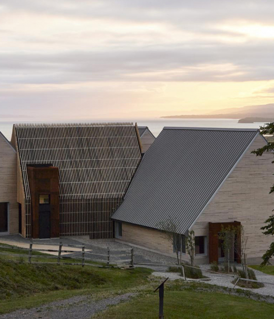 Highland Village Interpretive Centre by Abbott Brown Architects. Photograph by Maxime Brouillet