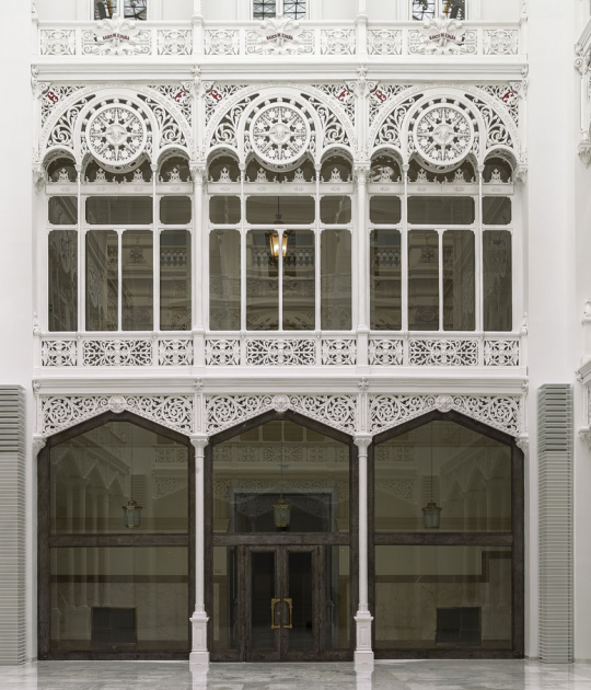 Restauración de la sala de lectura de la biblioteca del Banco de España, por Matilde Peralta del Amo. Fotografía por Luis Asín