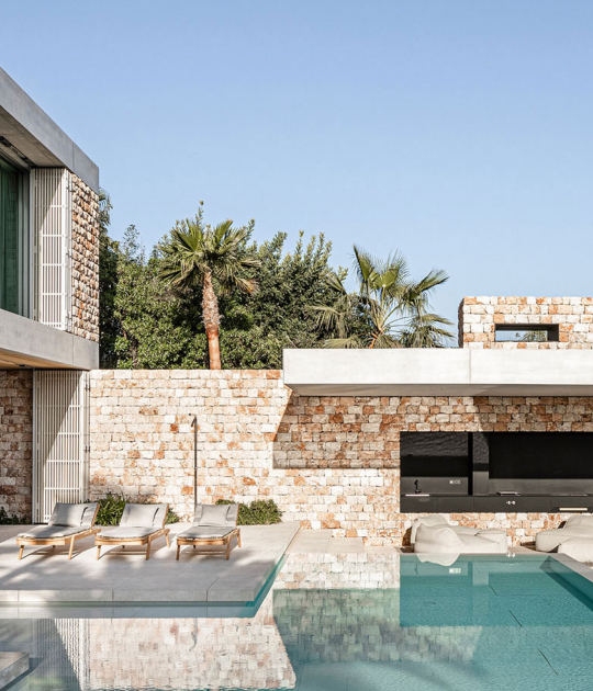 Casa Fly por BEEF ARCHITEKTI. Fotografía por Tomeu Canyellas
