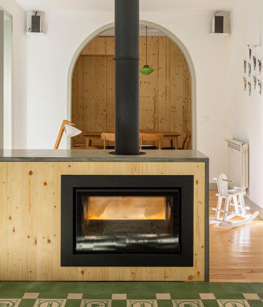 Casa en Bencanta por Filipe Pina. Fotografía por Ivo Tavares Studio