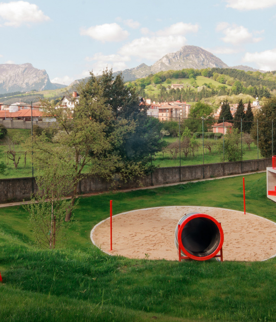 Geometric Landscape 2.0 by ELE Arkitektura. Photograph by Aitor Estévez, ELE arkitektura