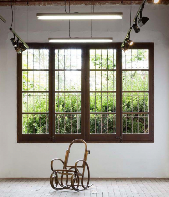 Joint exhibition of Bombon Projects, NoguerasBlanchard and Joan Prats Gallery in Fonteta. Image courtesy of Bombon Projects, NoguerasBlanchard and Galería Joan Prat.