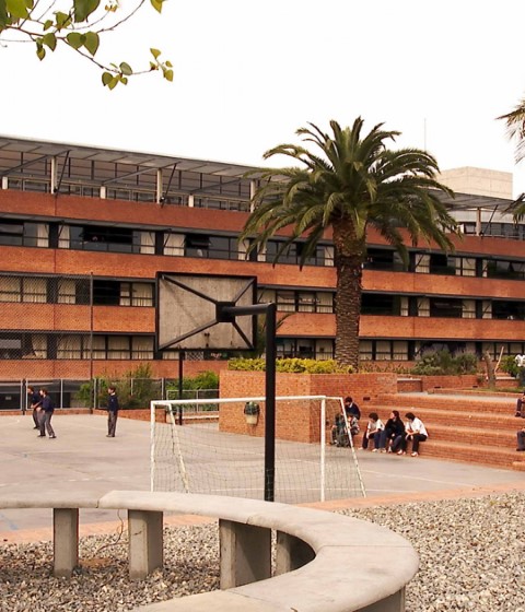 Lycée Français Jules Supervielle by Rafael Lorente, Jorge Gibert and Fernando Giordano. Photograph by Juan Angel Urruzola