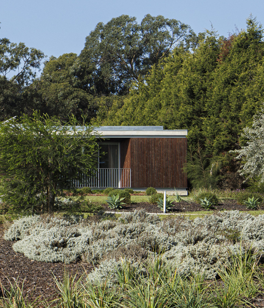 Casa en Torreira por NU.MA architects. Fotografía por Ivo Tavares Studio