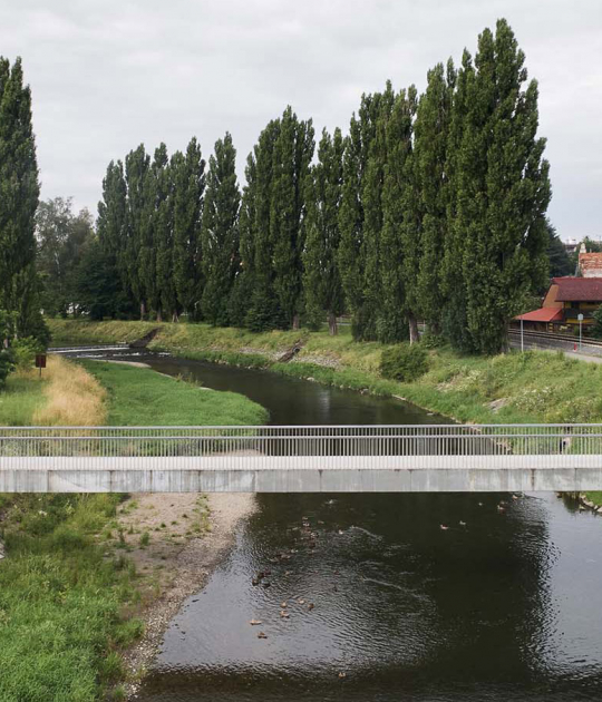 Footbridge in Příbor by Petr Tej, Marek Blank y Jan Mourek. Photograph by BoysPlayNice