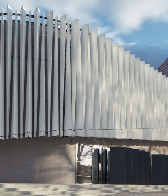 New lecture center VŠPJ by Qarta architektura. Photograph by BoysPlayNice