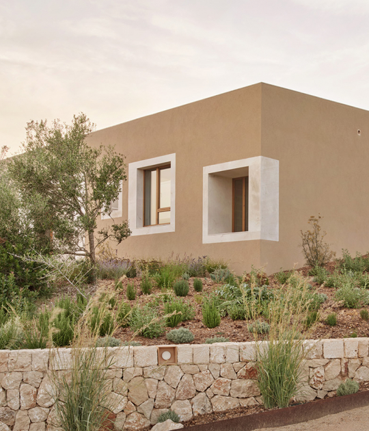 House in Puntiró by Estudio Ripoll-Tizón. Photograph by José Hevia