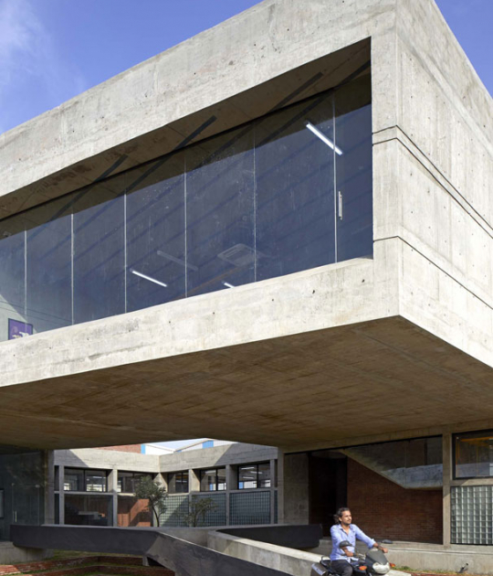 Concrete Void (Vijay Transtech Factory), new project by Sameep Padora & Associates (sP+a). Photograph by Edmund Sumner