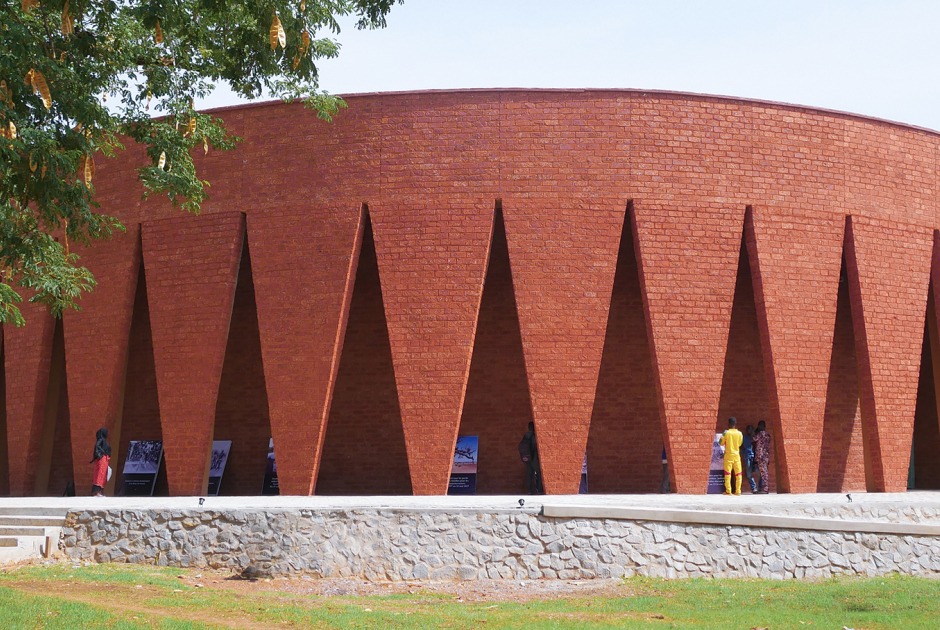 Mausoleo de Thomas Sankara por Kéré Architecture. Fotografía por Kéré Architecture
