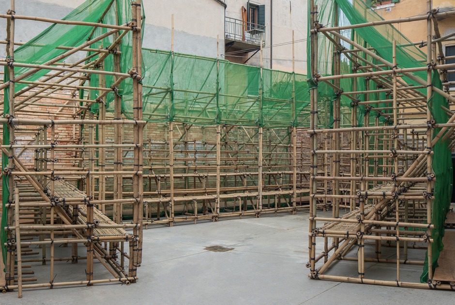 Proyectando el patrimonio futuro: un archivo de Hong Kong. Fotografía por Oliver Yin Law Proyectando el patrimonio futuro: un archivo de Hong Kong. Fotografía por Oliver Yin Law