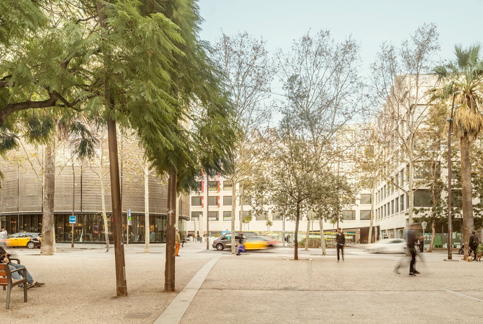 Rambla del Raval y entorno por VORA. Fotografía por Adrià Goula