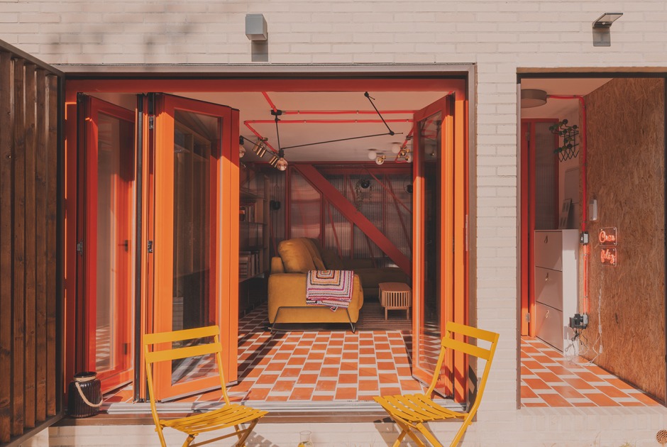 "Casa Feliz" by Conjuntos Empáticos. Photograph by Estudio Balloon (Javier de Paz)